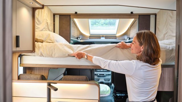 Kabe Royal 780 LQB roofbed